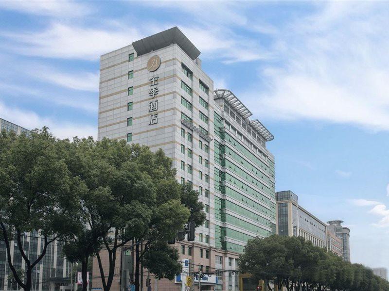 Ji Hotel 3*